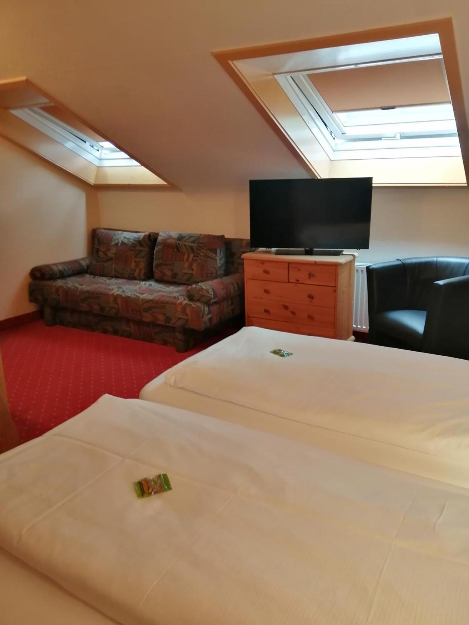 Hotel Am Kurpark Тодтмос Екстер'єр фото