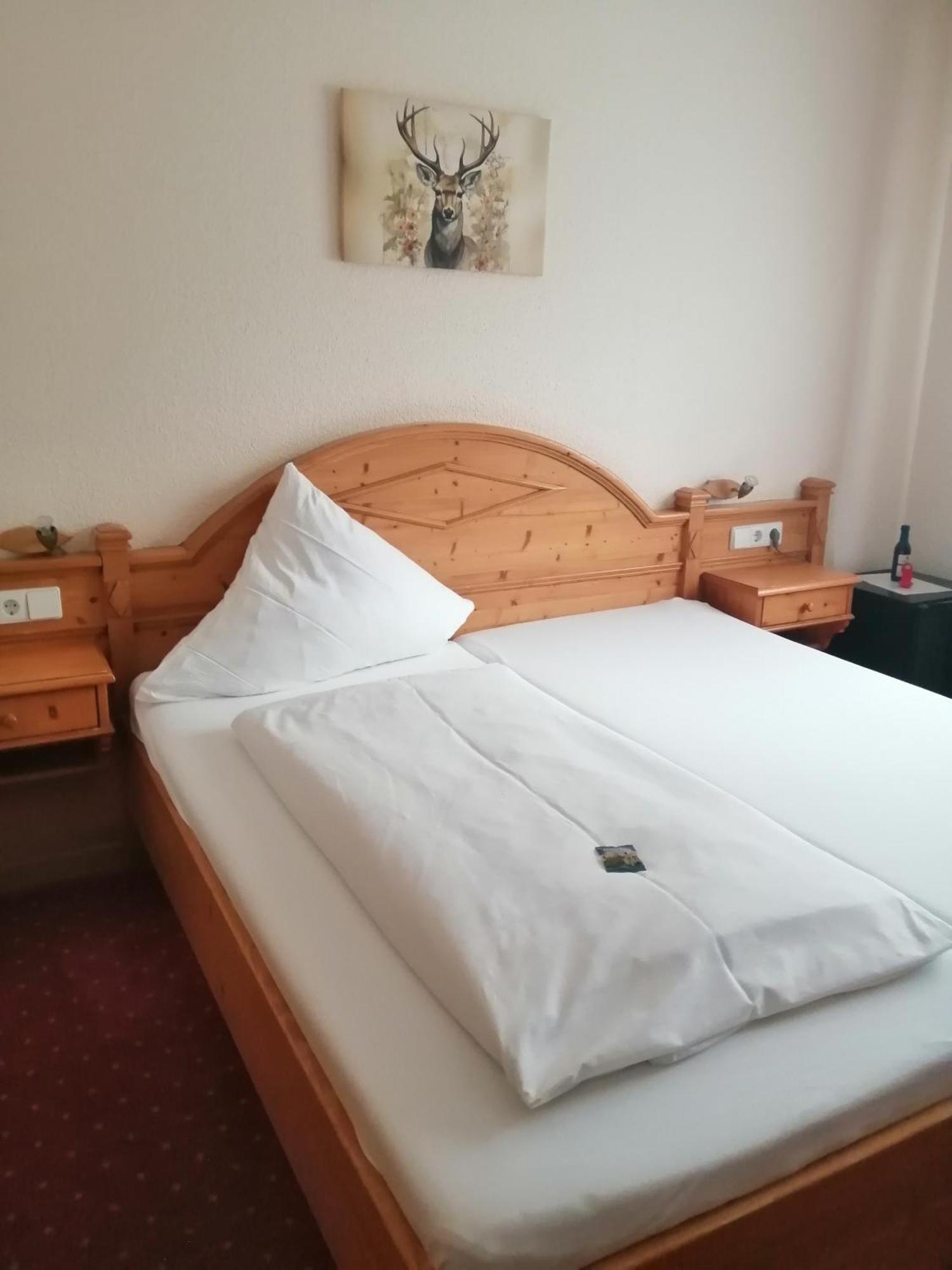 Hotel Am Kurpark Тодтмос Екстер'єр фото